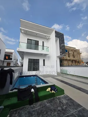 Furnished 5bdrm Mansion in Private Estate Lekki for sale
