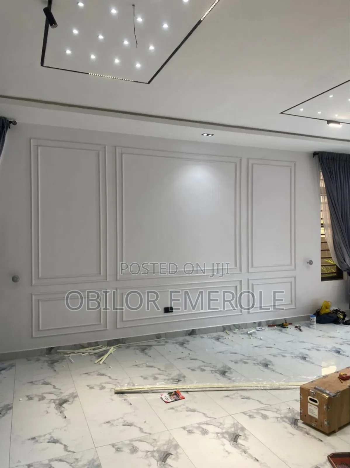 Wall Cornices/Wainscoting