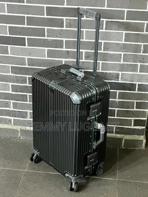 Original Medium Size Aluminum Traveling Luggage Boxes