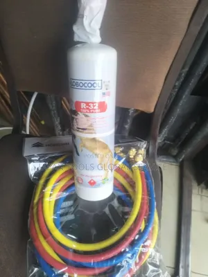 Refrigerating Fluid/ Freezing Medium R32 With Filling Hose - 1kg