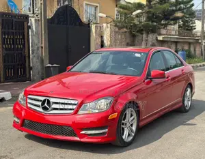 Mercedes-Benz C250 2012 Red