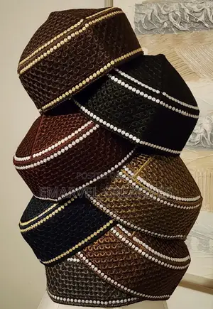 Embroidered Kufi Cap: Traditional Muslim Style, 22.5 Inch