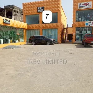 A Spacious and Prime Shop (150sqm)