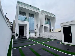 5bdrm House in Ologolo for sale