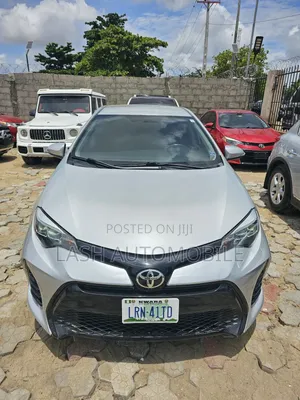 Toyota Corolla 2016 Silver