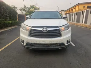 Toyota Highlander Limited V6 4x4 (3.5L 6cyl 6A) 2016