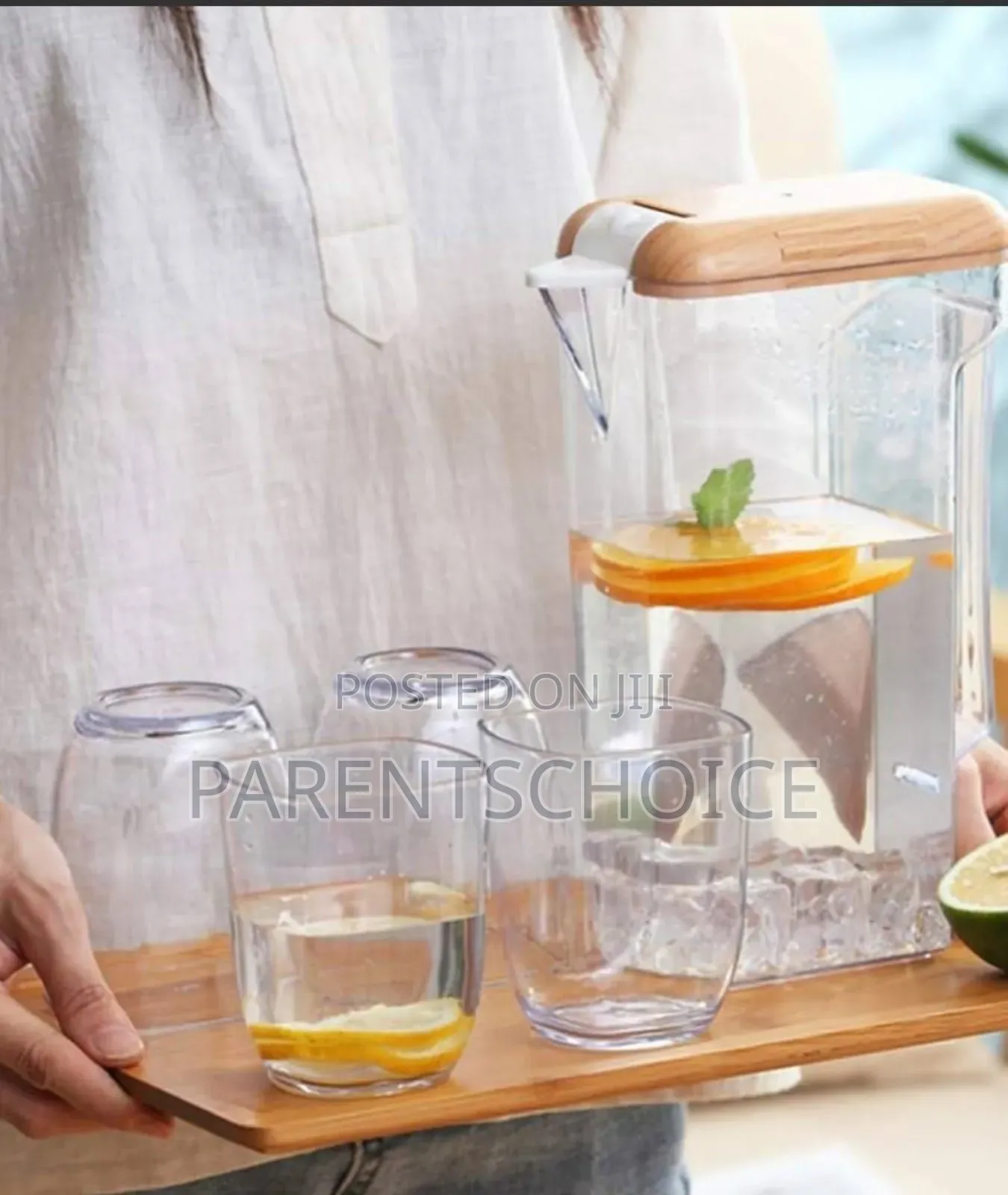 600ml Plastic Jug + 4 Pieces Cup