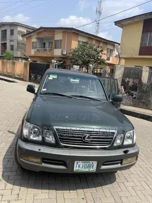 Lexus LX 470 AWD 2000 Green