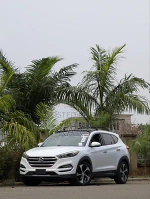 Hyundai Tucson 2016 White