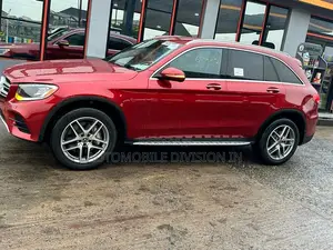 Mercedes-Benz GLC-Class 2019 Red