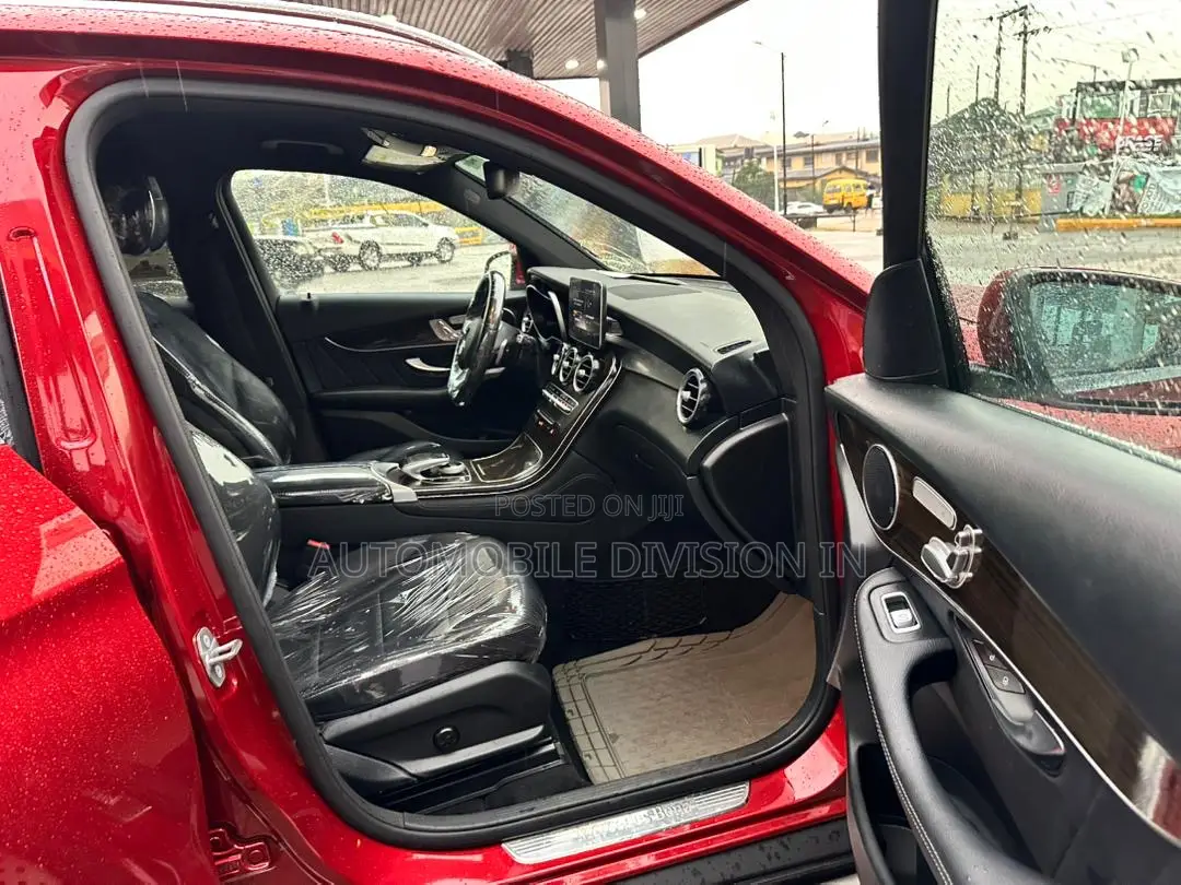 Mercedes-Benz GLC-Class 2019 Red