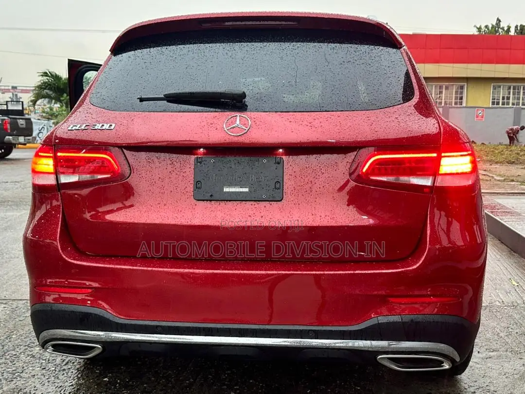 Mercedes-Benz GLC-Class 2019 Red