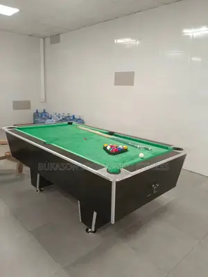 Low Cost Local Snooker With Accessories