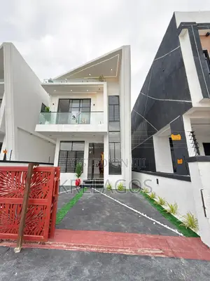 4bdrm Duplex in Ikota for sale