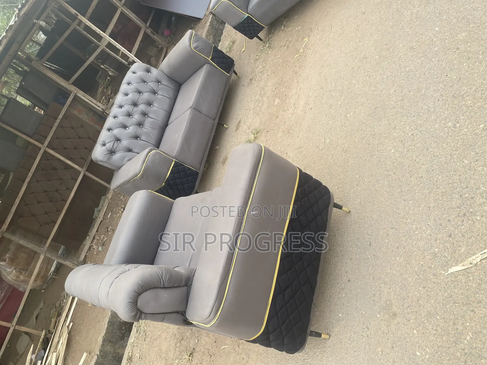 Nice Settle With Quality Materials
