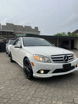 Mercedes-Benz C350 C350 BlueEFFICIENCY 4MATIC AWD 2010 White