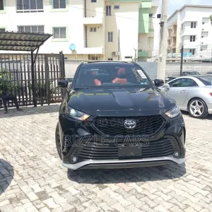 Toyota Highlander XSE AWD 2023 Black