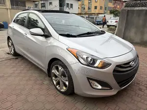 Hyundai Elantra Limited 4dr Sedan (1.8L 4cyl 6A) 2014 Gray