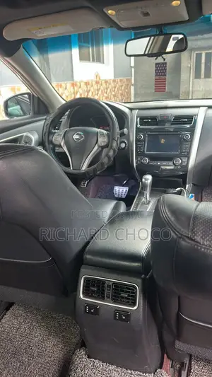 Nissan Altima 2012 White