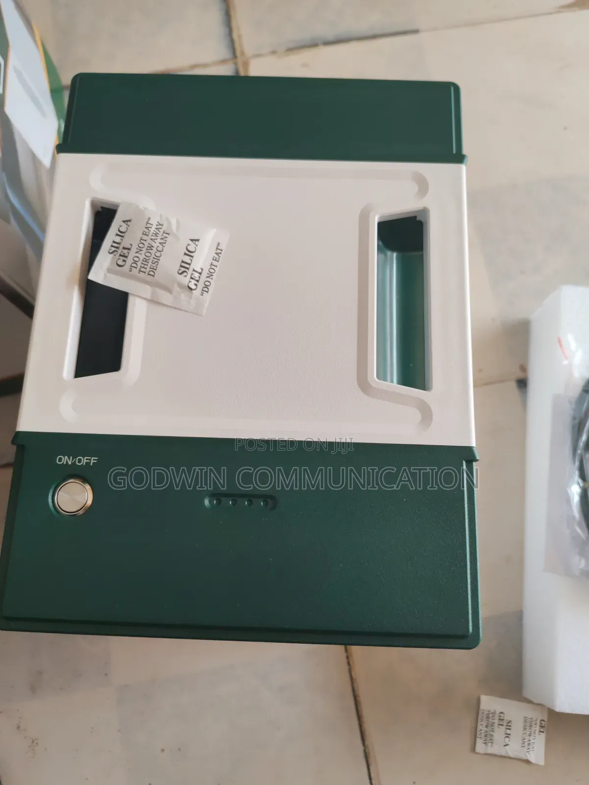 Cola 2000 Solar Generator