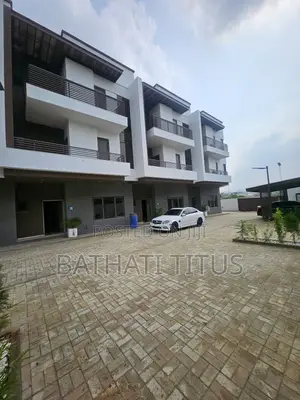 4bdrm Duplex in Mabushi for sale