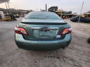 Toyota Camry LE 4dr Sedan (2.4L 4cyl 5A) 2007 Green