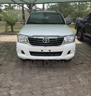 Toyota Hilux 2014 White