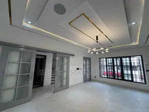 5bdrm Duplex in Zone 7 / Wuse for sale