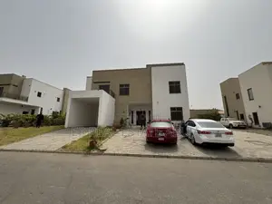 5bdrm Duplex in Maitama for sale