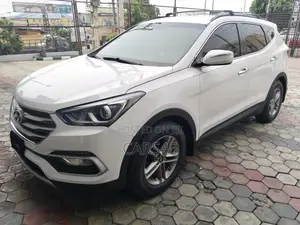 Hyundai Santa Fe 2018 White