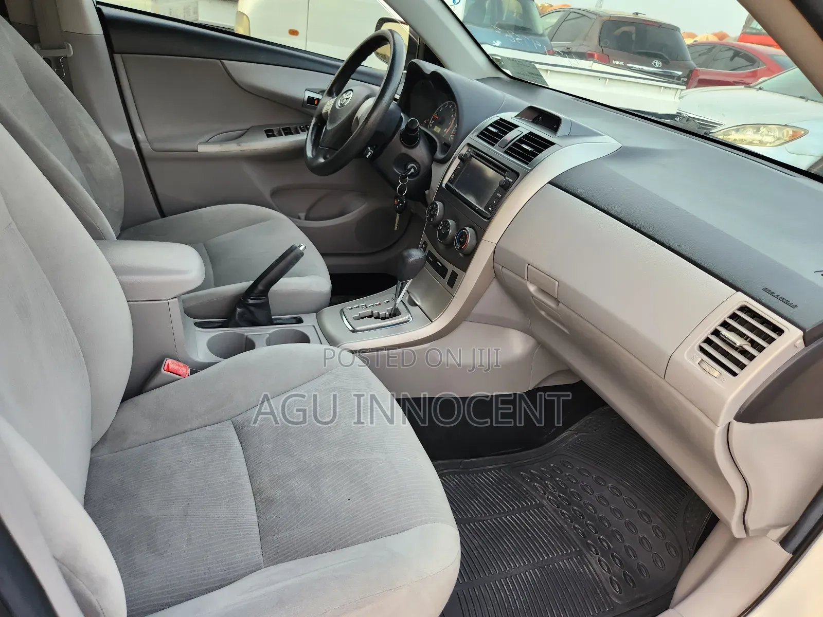 Toyota Corolla 2013 White
