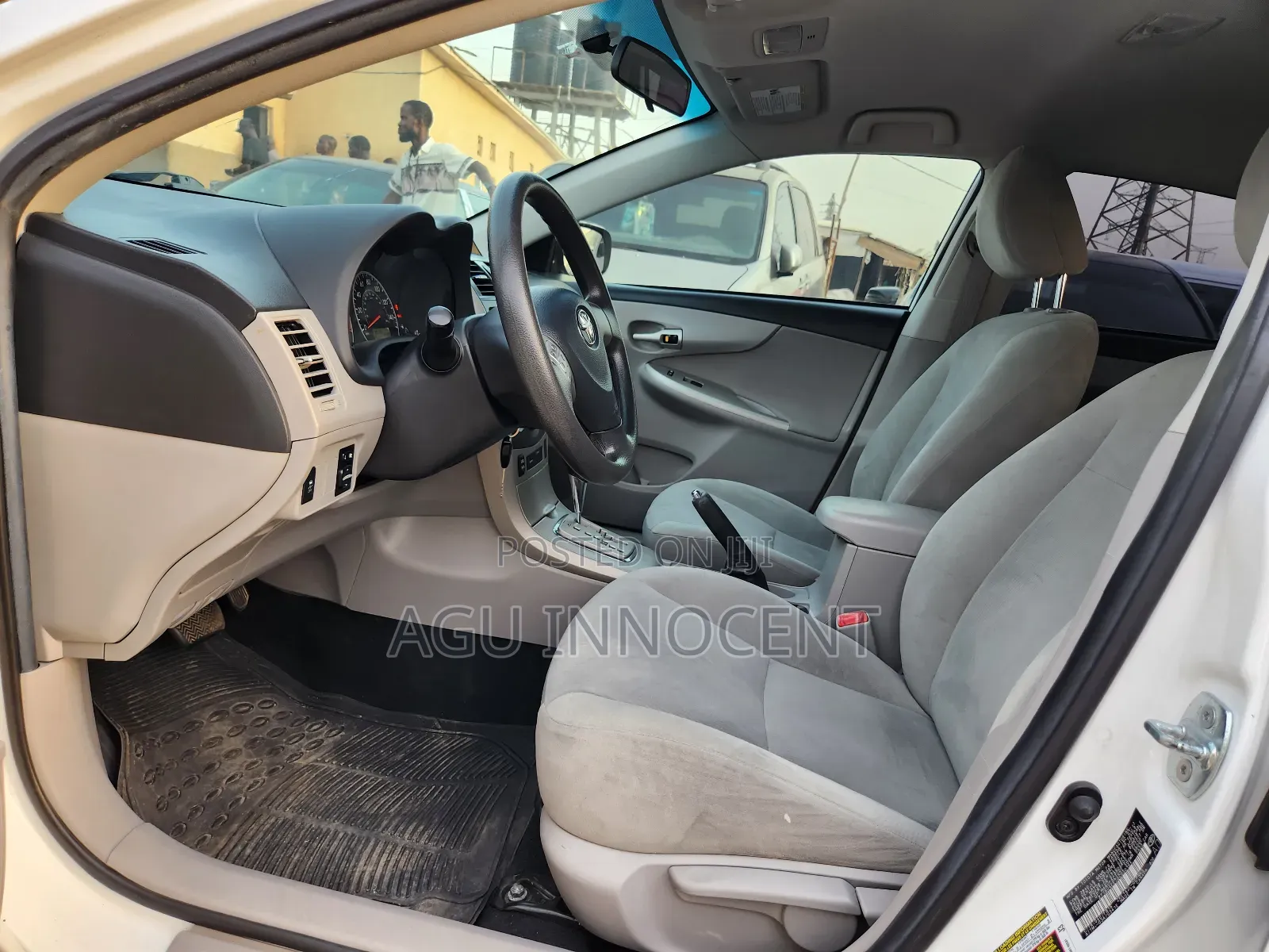Toyota Corolla 2013 White
