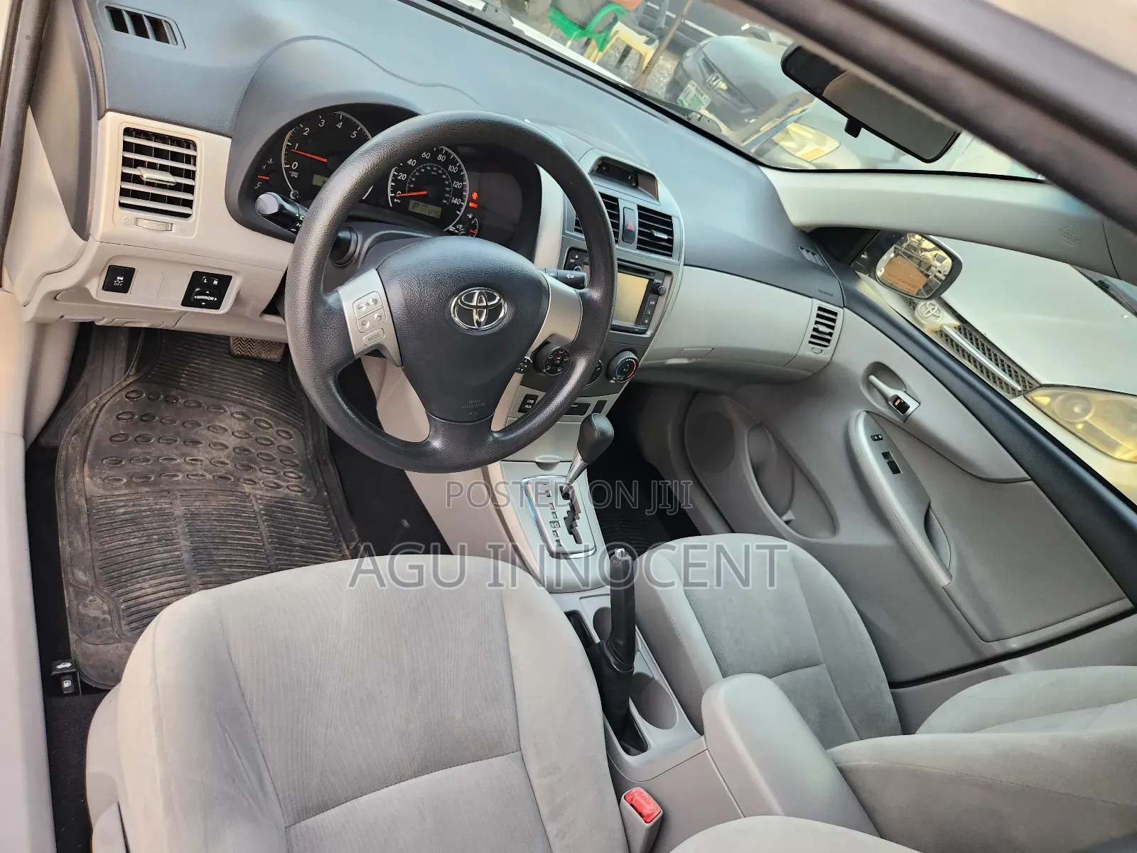 Toyota Corolla 2013 White