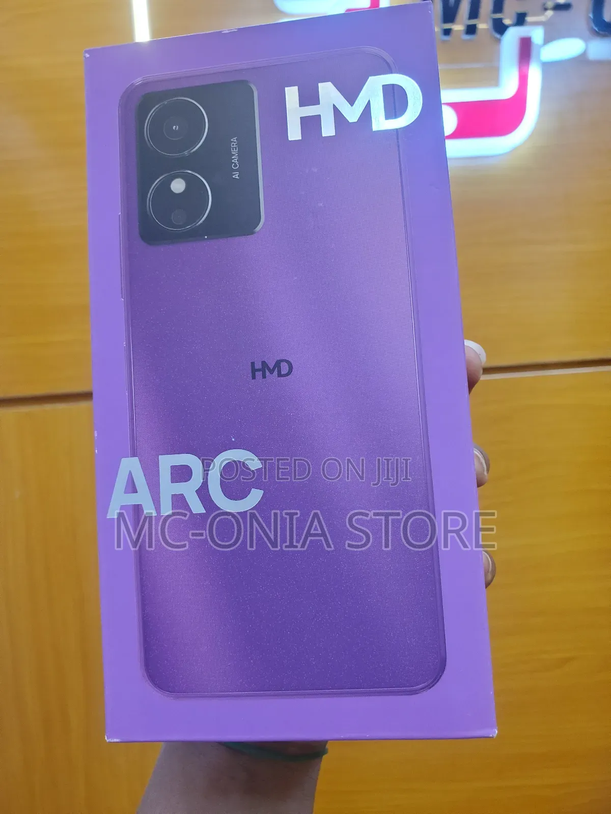 New HMD Arc 64 GB Black