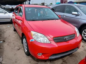 Toyota Matrix Hatchback FWD (1.8L 4cyl 5M) 2010 Red