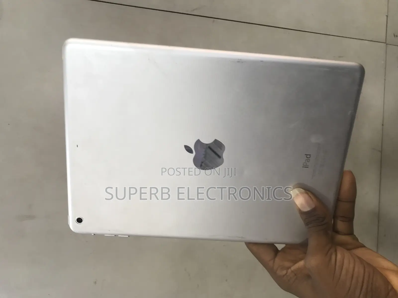 Apple iPad Air 16 GB White