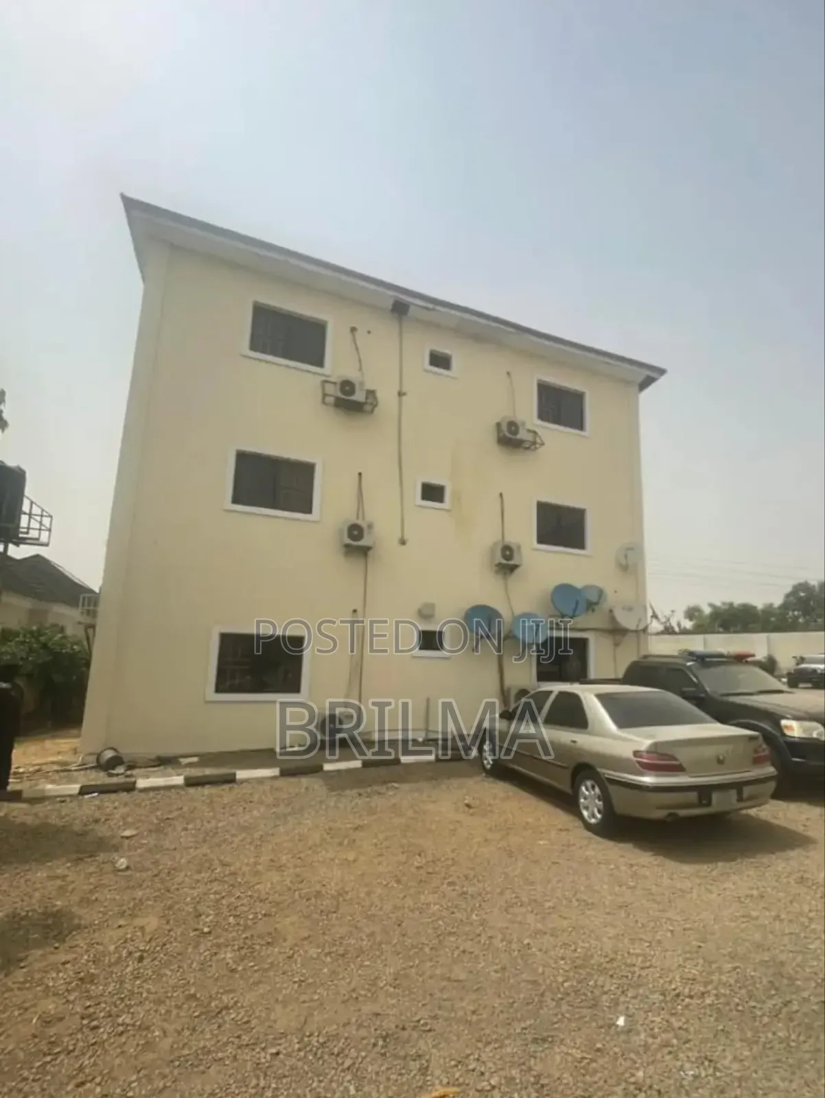3bdrm Block of Flats in Wuse 2 for rent