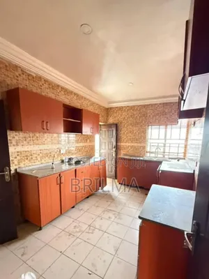 3bdrm Block of Flats in Wuse 2 for rent