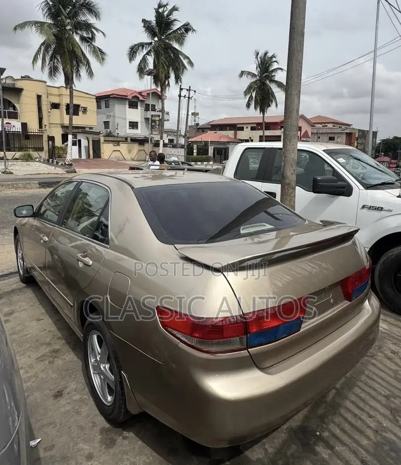 Honda Accord 2003 Beige