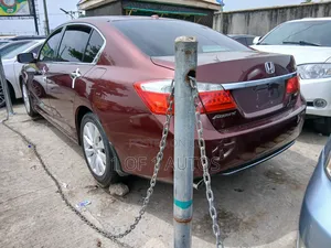 Honda Accord EX-L V6 w/Navigation 4dr Sedan (3.5L 6cyl 6A) 2015 Maroon