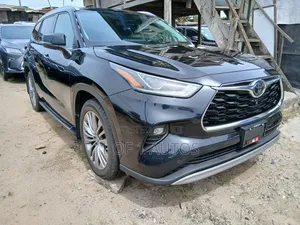 Toyota Highlander Platinum 2021 Black