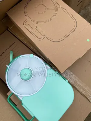 Big Rotating Snack Lunch Box