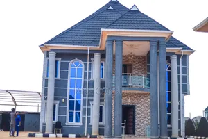 6bdrm Duplex in Ipaja / Ipaja for sale