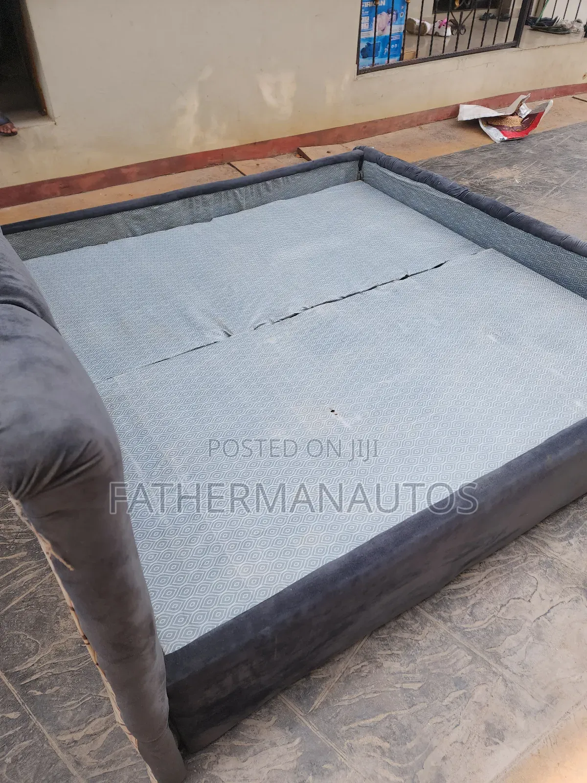 6by6 Bedframe