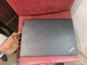 Laptop Lenovo ThinkPad E14 Gen 3 12GB Intel Core Ultra 7 HDD+SSD 512GB