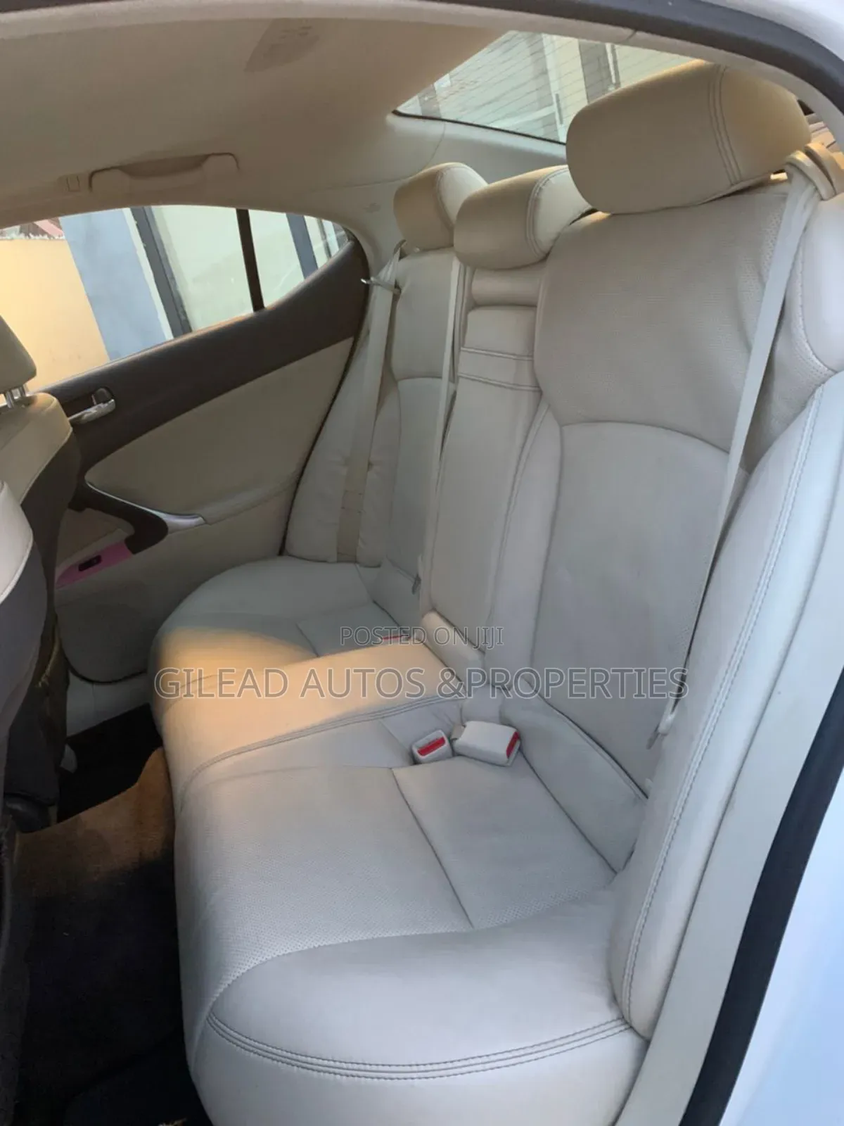 Lexus IS 2010 White