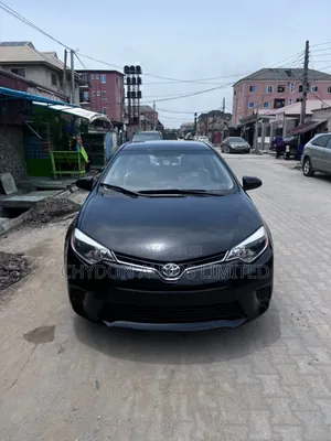 Toyota Corolla LE 4dr Sedan (1.8L 4cyl CVT) 2015 Black