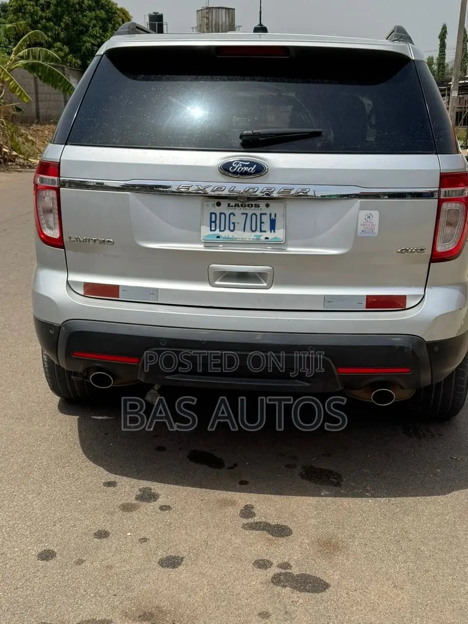 Ford Explorer 2011 Silver