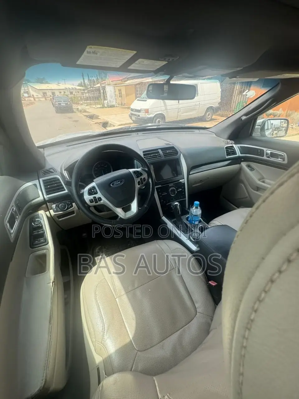 Ford Explorer 2011 Silver