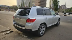 Toyota Highlander Limited 2012 Silver